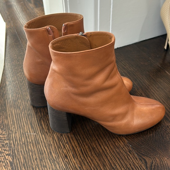 Chloe boots size 7 good condition - Picture 3 of 4